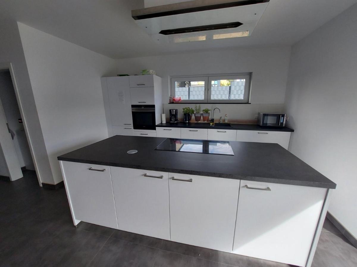 Several Different Rooms, Newly Furnished, In A New House In Vichten Exterior photo