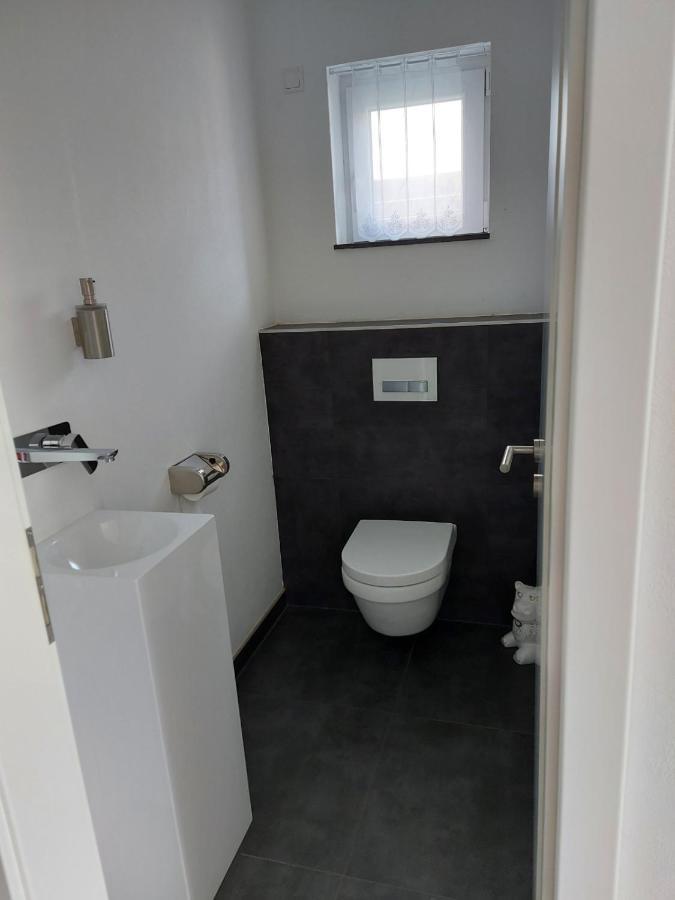 Several Different Rooms, Newly Furnished, In A New House In Vichten Exterior photo